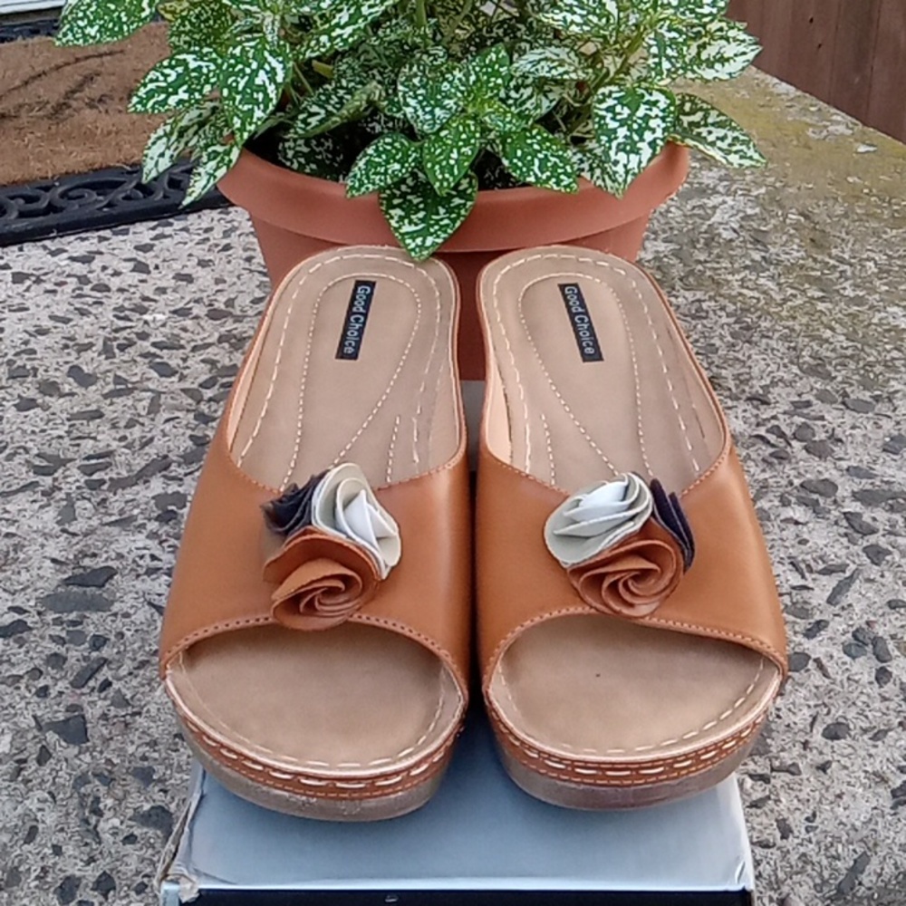 Woman's sandal